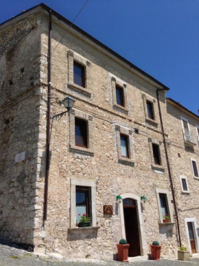 La Locanda delle Streghe - Relais Ristorante Castel Del Monte